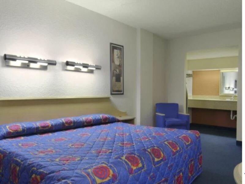 Econo Lodge Palm Harbor - Clearwater Esterno foto