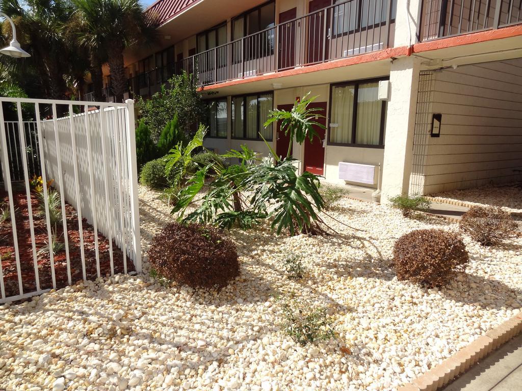 Econo Lodge Palm Harbor - Clearwater Esterno foto