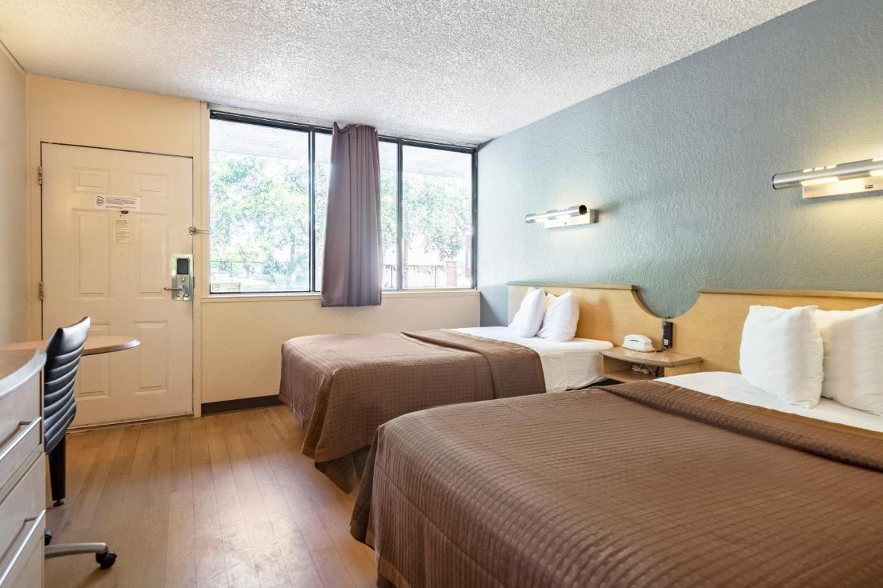 Econo Lodge Palm Harbor - Clearwater Esterno foto