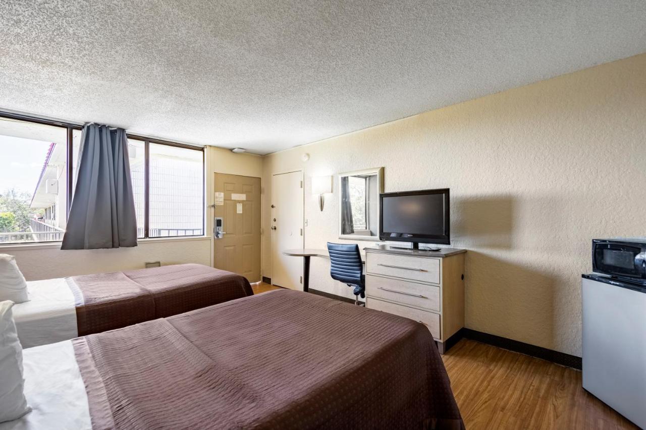 Econo Lodge Palm Harbor - Clearwater Esterno foto