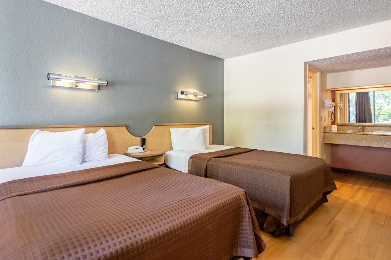 Econo Lodge Palm Harbor - Clearwater Esterno foto