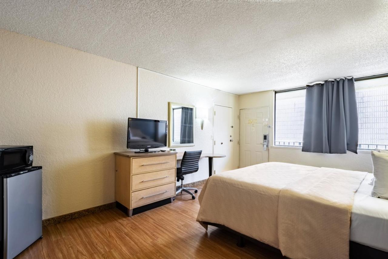 Econo Lodge Palm Harbor - Clearwater Esterno foto