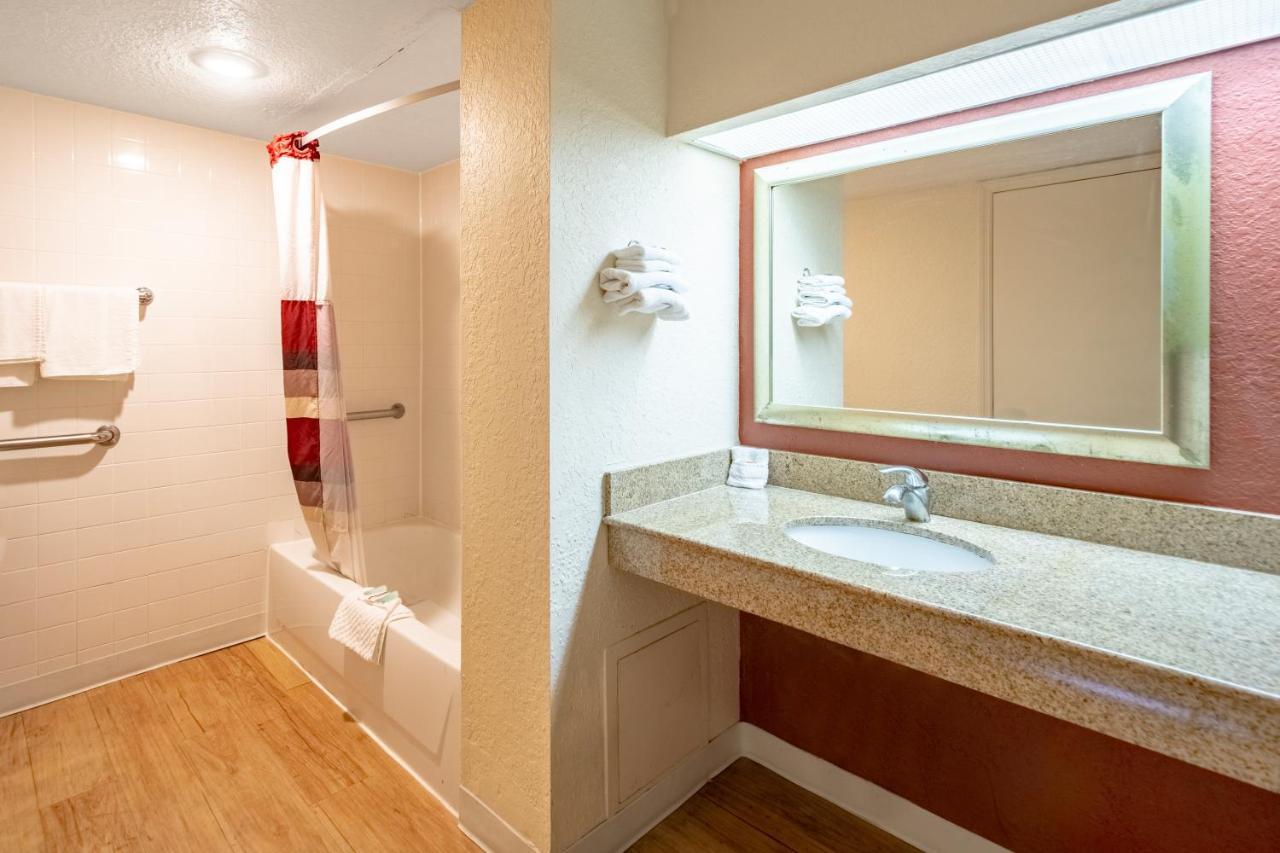 Econo Lodge Palm Harbor - Clearwater Esterno foto